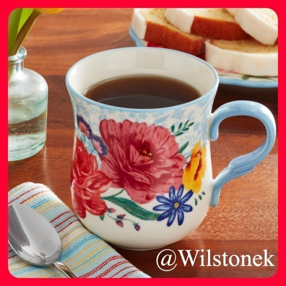 The Pioneer Woman Brilliant Blooms Stoneware Mug.